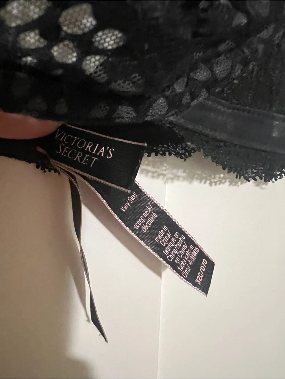Victoria's Secret Black Crochet Lace Bralette - Picture 3 of 3